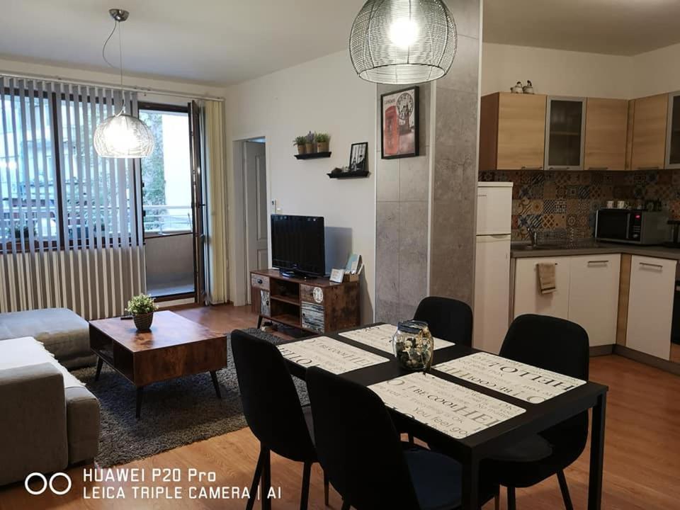 Sea Garden Apartment Idm Варна Екстериор снимка
