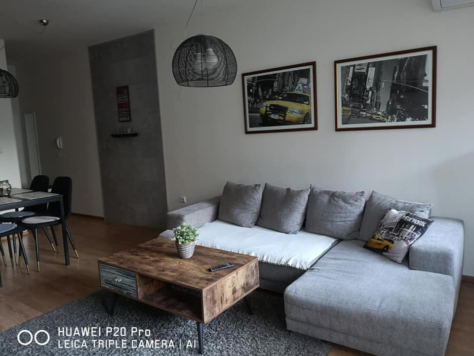 Sea Garden Apartment Idm Варна Екстериор снимка